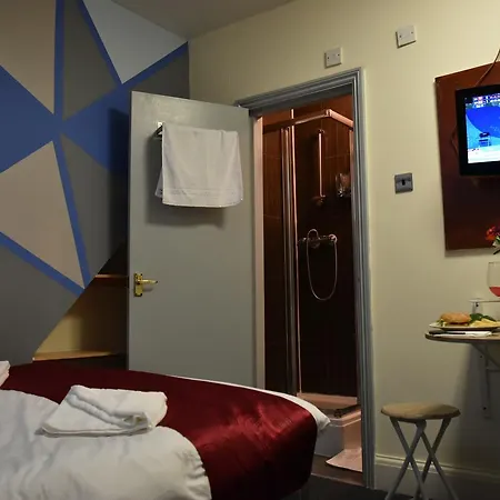Olympus Nirvana Hotel 2*