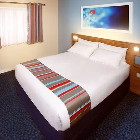 Hotel Travelodge Tower Bridge 3*