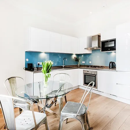 Be:piccadilly Circus Apartment
