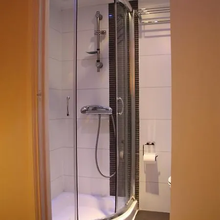 Admiral At Park Avenue 3* London