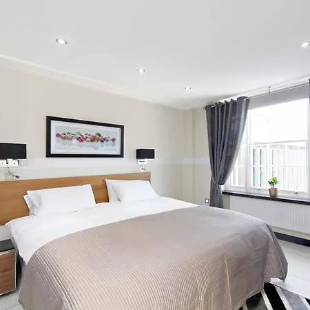 Bryanston Apartment
