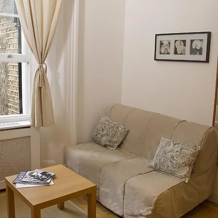 Irwin At Notting Hill Apartment