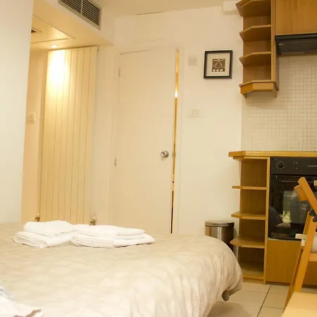 Irwin At Notting Hill Apartment