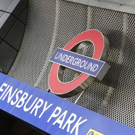Western Highbury 3* London