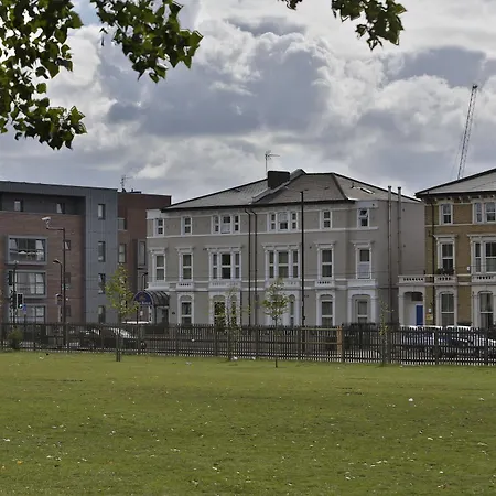 Western Highbury London