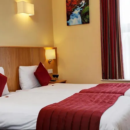 Western Highbury Hotel