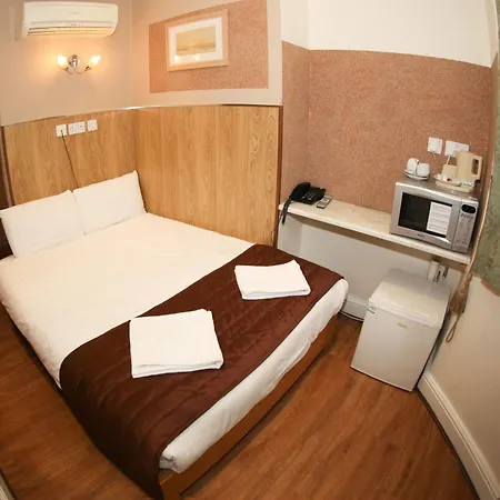 Kensington 3* London