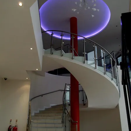 Hotel Holiday Express - Newbury Park, An Ihg London