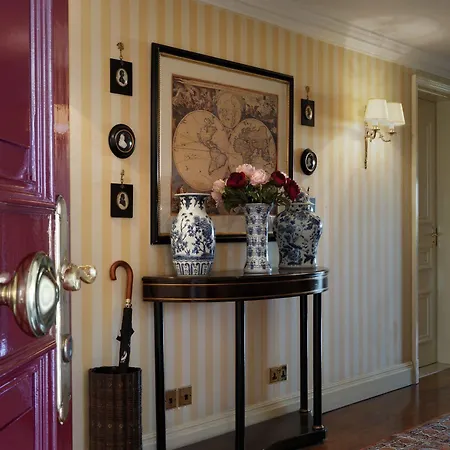 Cheval Thorney Court At Hyde Park London