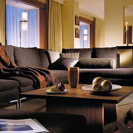 Canary Riverside Plaza Otel Londra