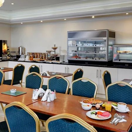 Western Highbury 3* London