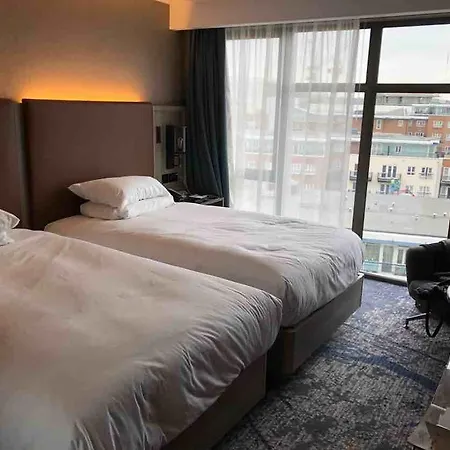 Hotel Doubletree By Hilton London Kingston Upon Thames