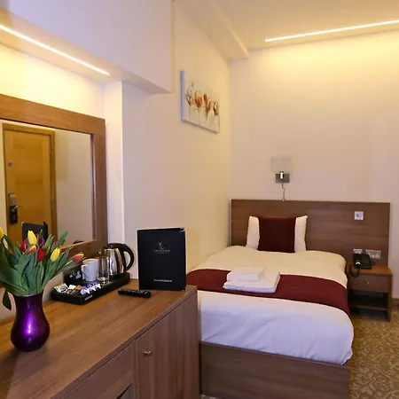 Hotel Kings