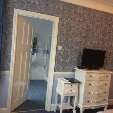 Bay Tree House Bed & Breakfast Barnet