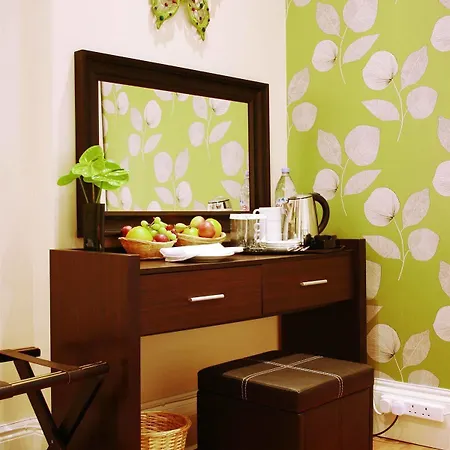 Makedonia Hotel Londra