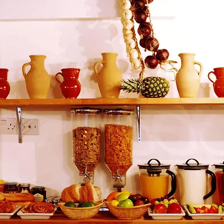 Makedonia Hotel Londra