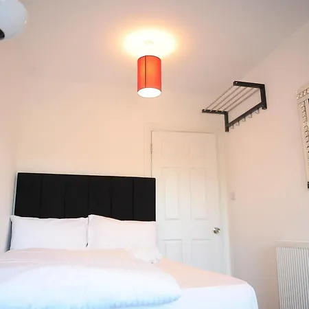 Canary Heights 3*