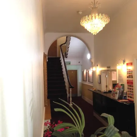 Caring 3* London