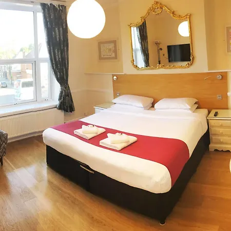 Hotel Gidea Park 3*