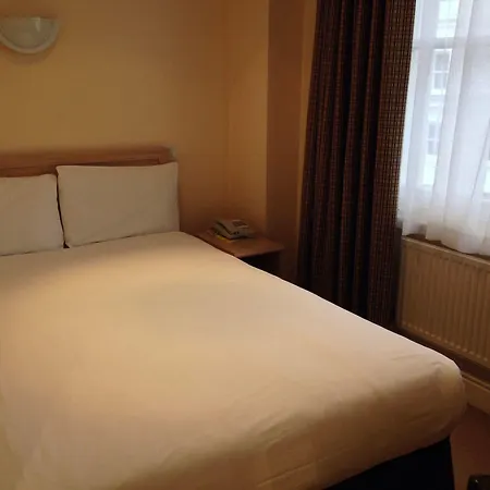 Henry Viii Hotel 4*
