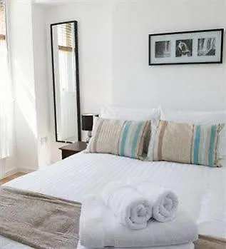 West End One Apartment