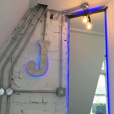 The Dictionary Hostel, Shoreditch, * Londra