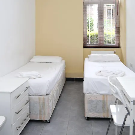 Hostel Abercorn House *