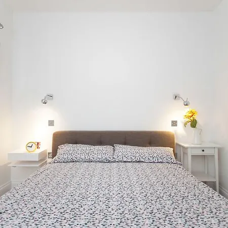 Italianflat - Stamford Bridge