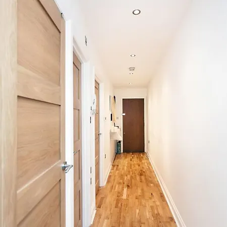 Italianflat - Stamford Bridge Apartmán *