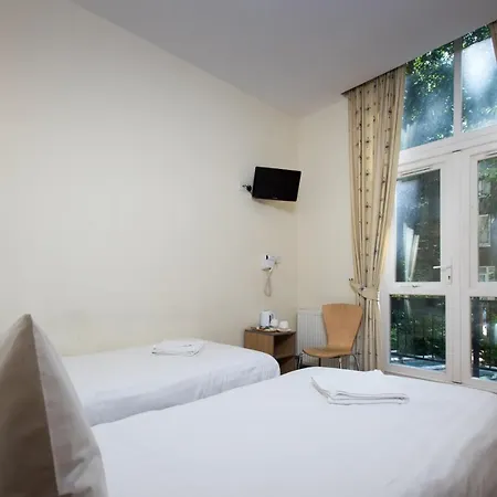 St Joseph Hotel