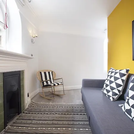 Apartment Emperors Gate By Allo Housing London