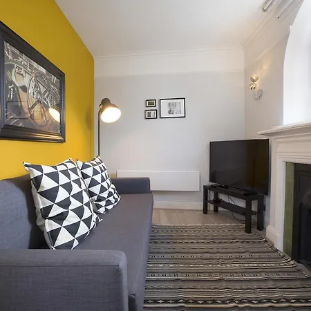 Apartment Emperors Gate By Allo Housing