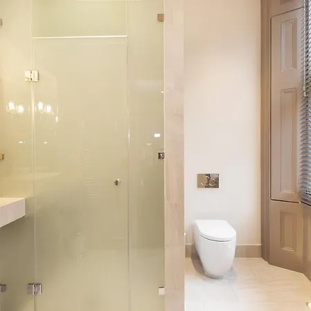 Emperors Gate By Allo Housing Apartment *