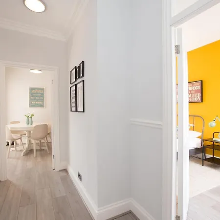 Apartment Emperors Gate By Allo Housing *