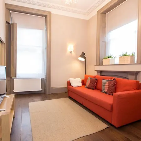 Emperors Gate By Allo Housing Apartment