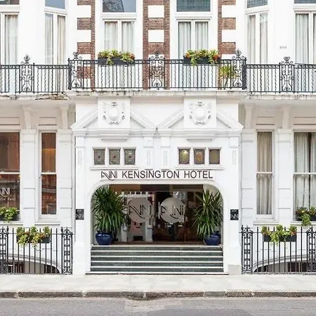 Avni Kensington 3*
