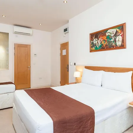 Avni Kensington 3*