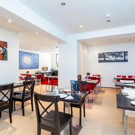 Avni Kensington London