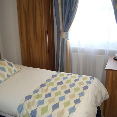 Royal Eagle Hotel 3*