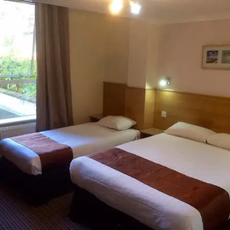 West Cromwell 2* London