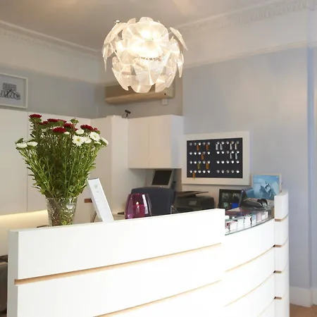 Luna And Simone Hotel 3*