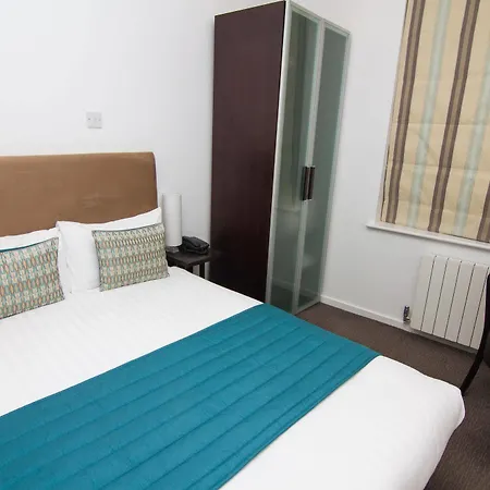 Hotel Euston Square 3*