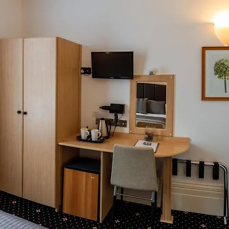 The Melita 4*