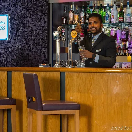 Express London-hammersmith By Ihg 3* Лондон