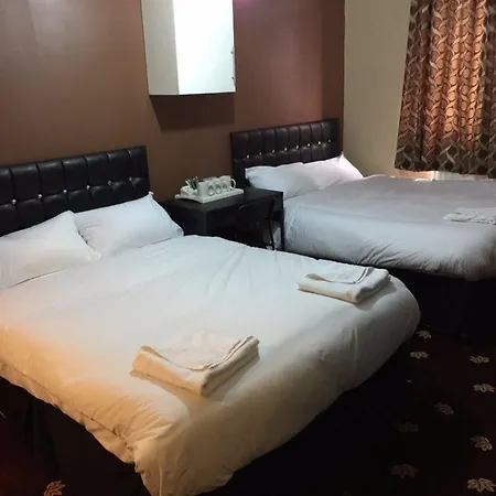 Pacific London Heathrow מלון 2*