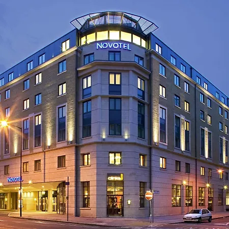 Ξενοδοχείο Novotel Bridge 4*