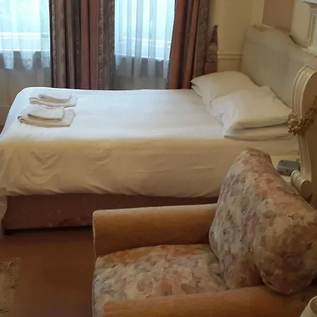Apartahotel Kensingtoncourt 3*