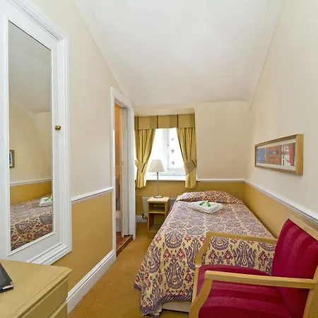 Admiral At Park Avenue Hotel