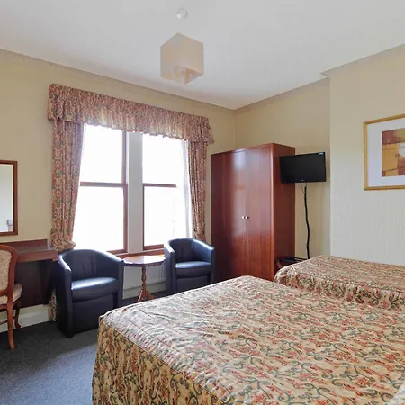 Visitors Apartmanhotel 2*