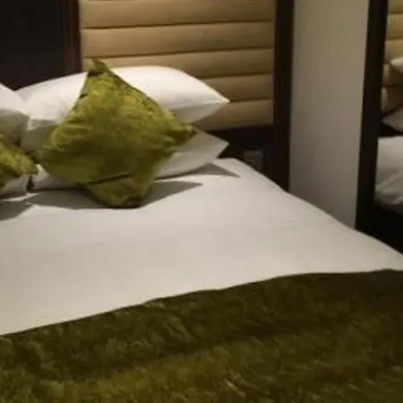 Maitrise Edgware Road - 4*
